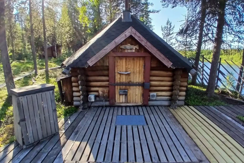 Two-River-Camps-Sauna-outside_10_11zon